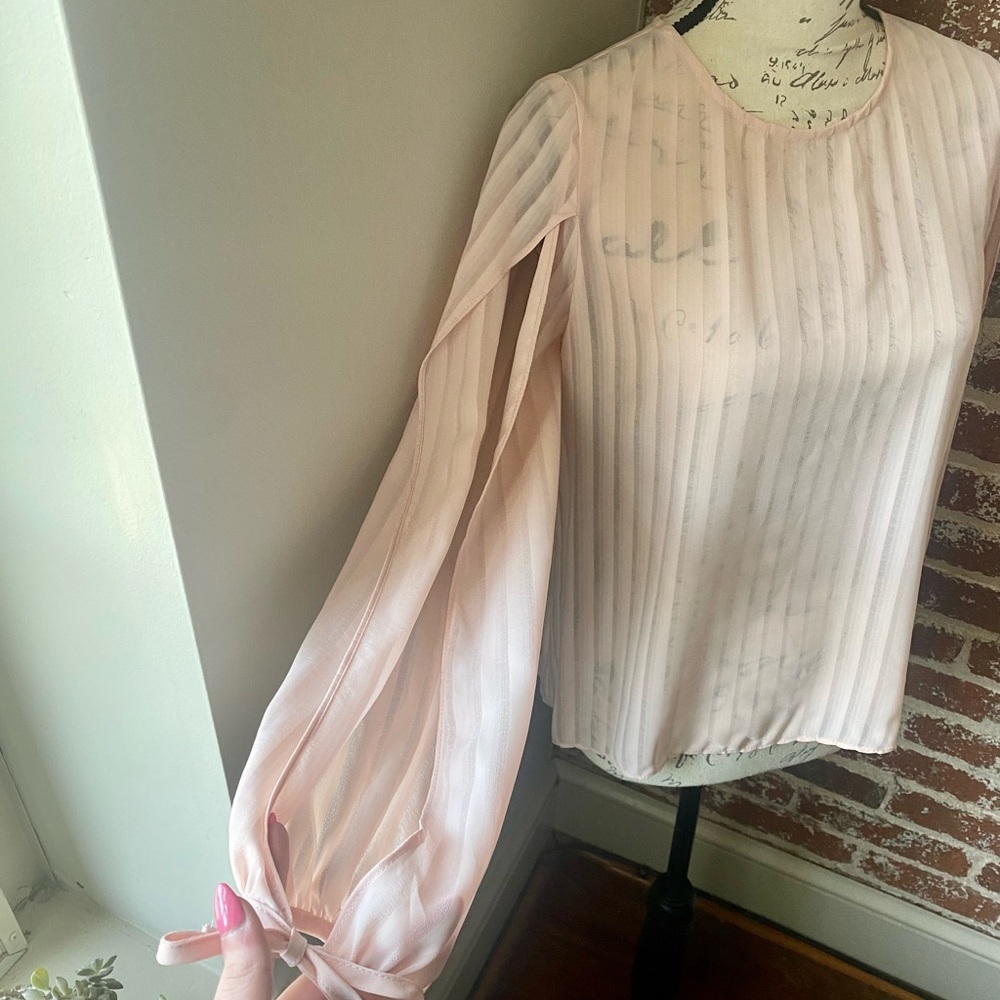 Waverly Grey pink blouse with open sleeves - Picture 4 of 6